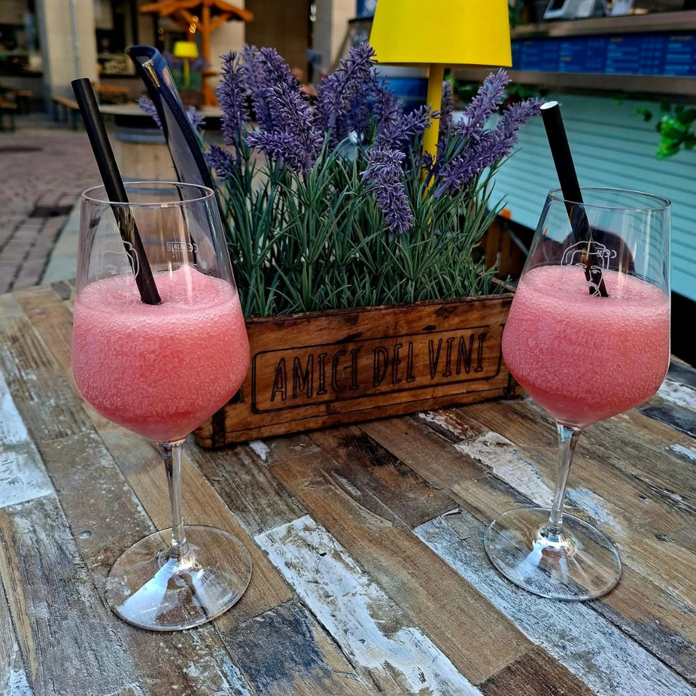 Zwei Frosato auf dem Weinfest 